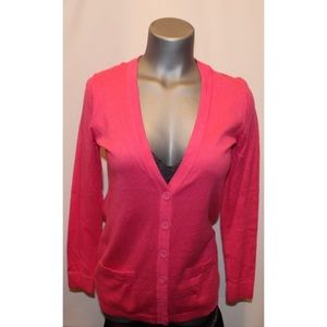 CLASSIC V-NECK CARDI FOR WOMEN